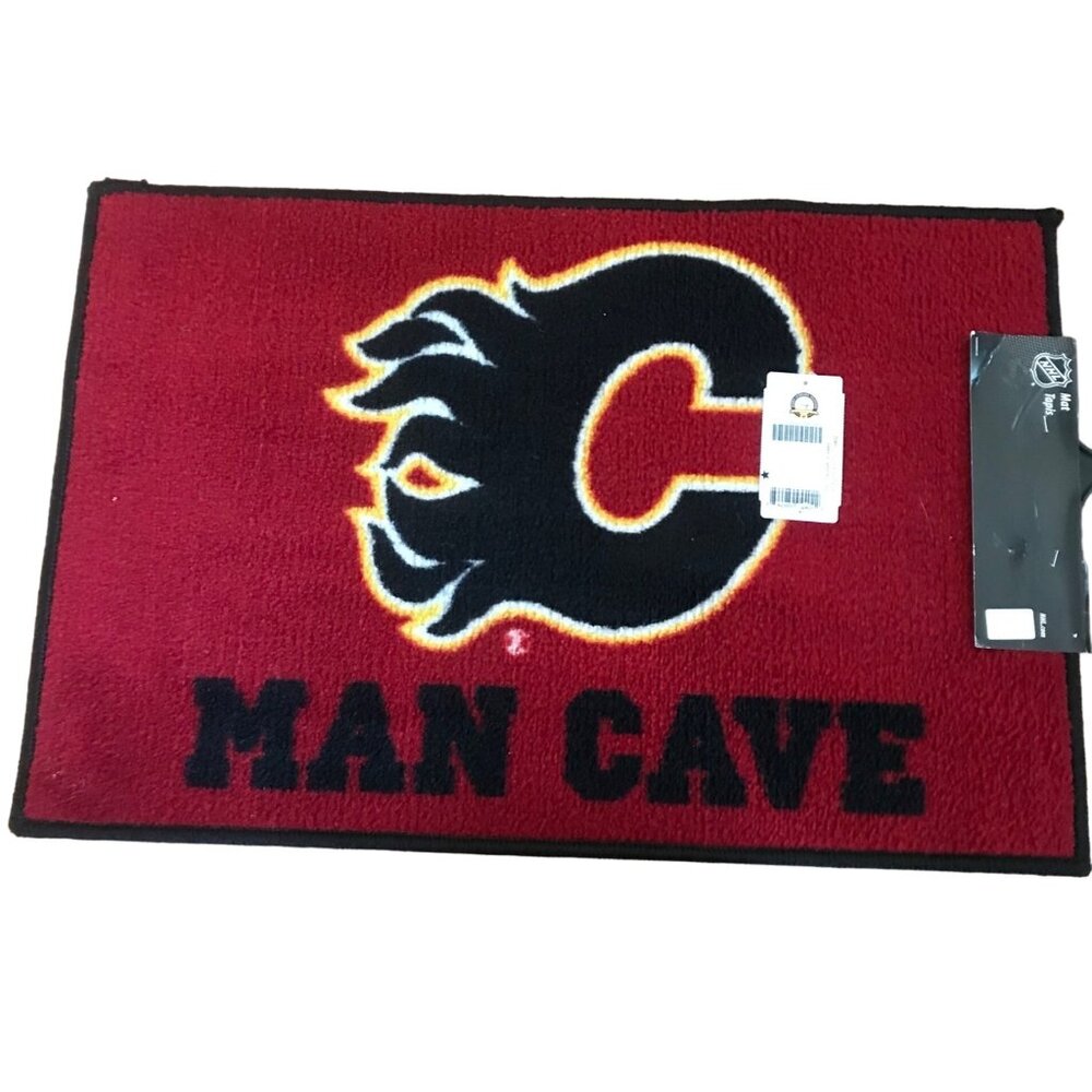 Calgary Flames Mat Rug Man Cave 19 X 28.5" Red & Black Fanmats NHL Hockey New